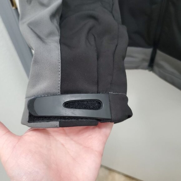 CX2 Extreme Men's Gray Black Cold Weather Penticton Ves Hockey Canadian Jacket L - Picture 2 of 7